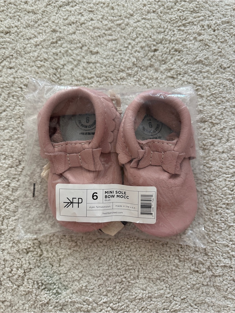 NWT Brand New Freshly Picked Blush Pink Mini Sole Bow Mocassins Size 6